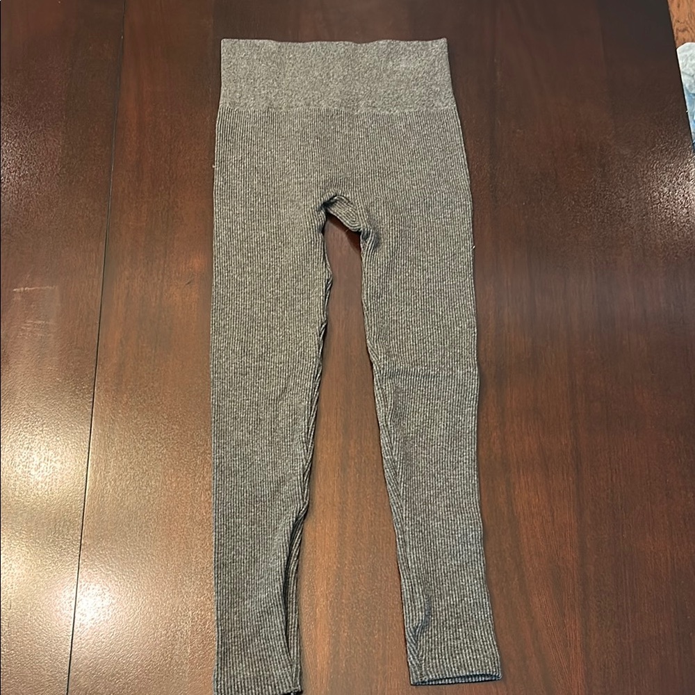 Gray Ribbed Leggings
